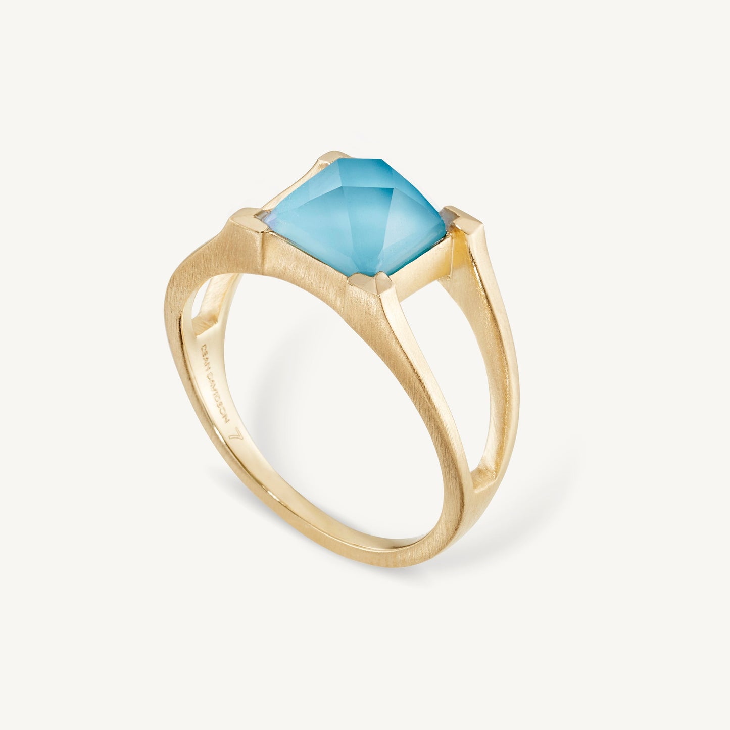 Petite Plaza Ring
